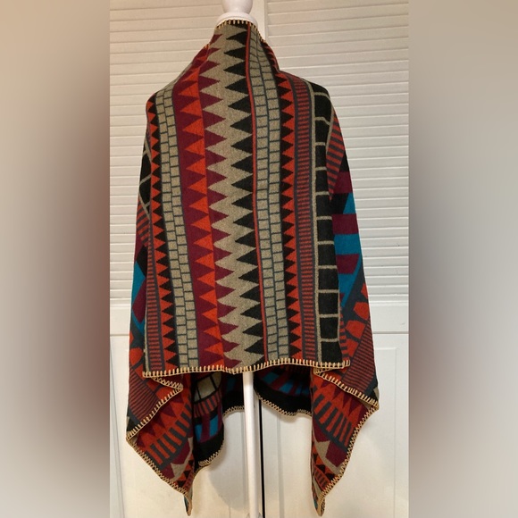 EUC Southwestern Geometric Multicolor Button Down Wrap Around - Picture 5 of 8